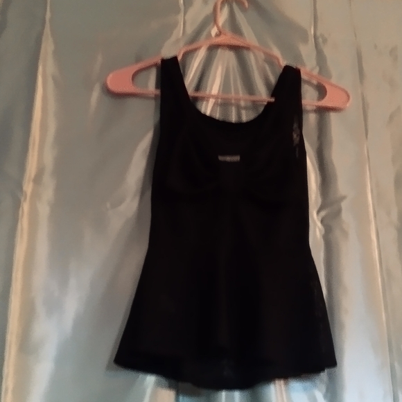 Top - Picture 2 of 4